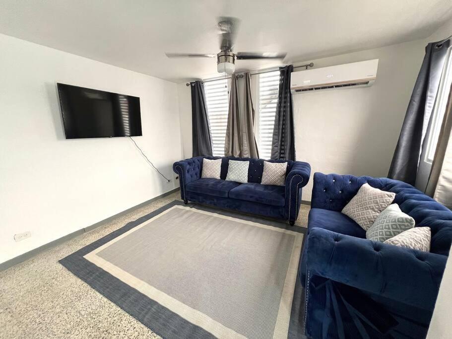 Stylish Remodeled 3Br With Yard Near Airport & Beaches Кароліна Екстер'єр фото